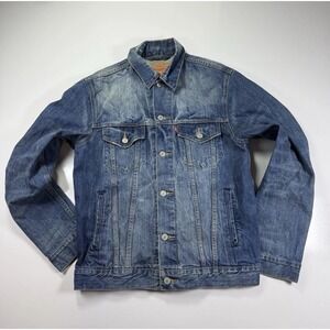 Vintage 90s Levis Trucker Jean Jacket Men M Blue Denim faded distressed style